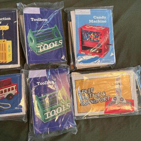 Annie's Young Woodworker Kits - Lot of 6 Packs - Picture 4 of 5